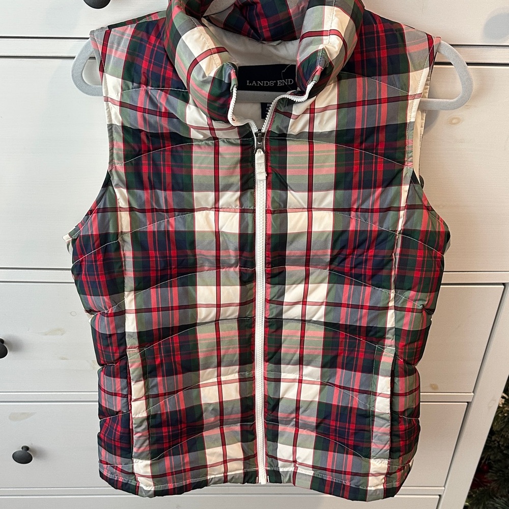 Lands' End holiday Puffer Vest in Red and Green